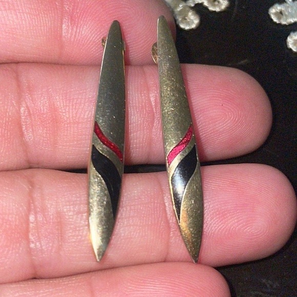 VTG ISLE OF SKYE Gold Tone Earrings - Picture 1 of 2